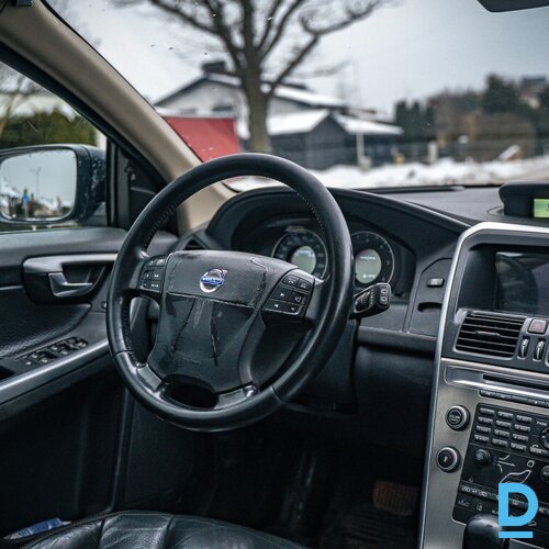 Pārdod Volvo XC60 2.4d, 4x4, automāts, 2009