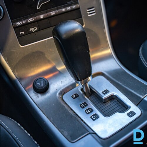 Pārdod Volvo XC60, 2.4d, 4x4, 2009