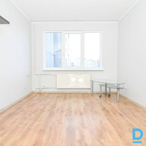 Pārdod dzīvokli Kleistu iela 21