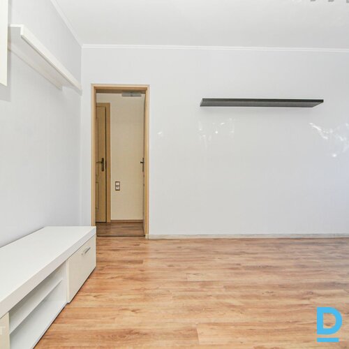 Pārdod dzīvokli Kleistu iela 21