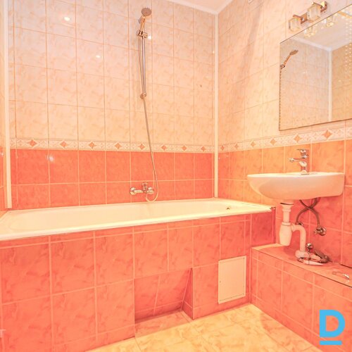 Pārdod dzīvokli Kleistu iela 21