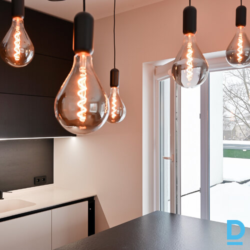 Pārdod dzīvokli Vairoga iela 32