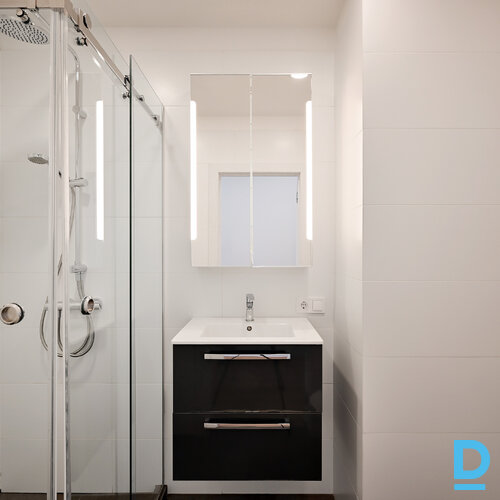 Pārdod dzīvokli Vairoga iela 32