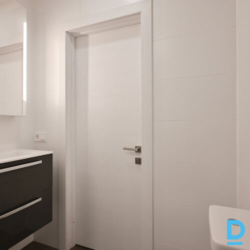 Pārdod dzīvokli Vairoga iela 32