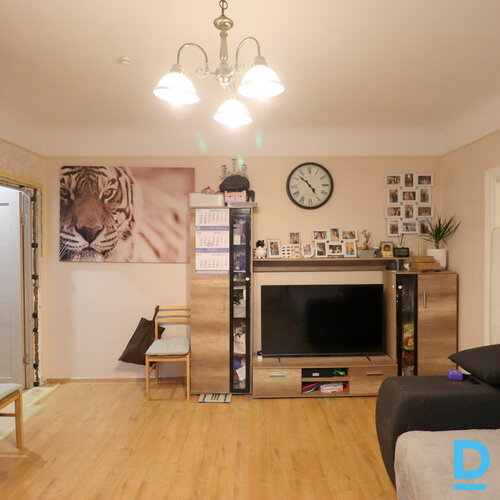 Pārdod dzīvokli Reņģes iela 4