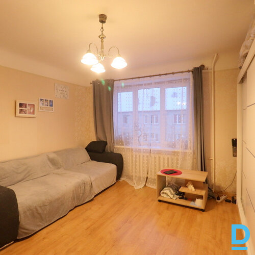 Pārdod dzīvokli Reņģes iela 4