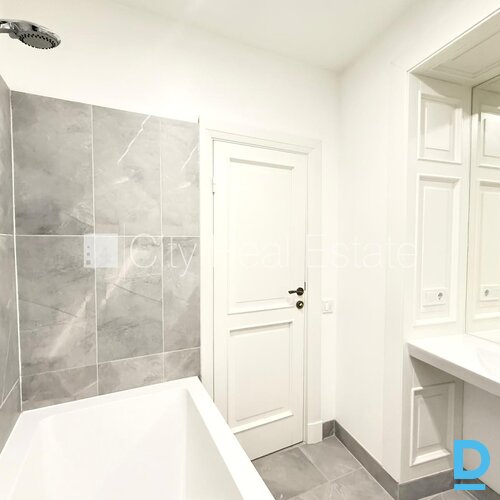 Izīrē dzīvokli Rīgā