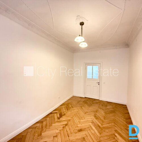 Izīrē dzīvokli Rīgā