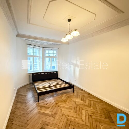 Izīrē dzīvokli Rīgā