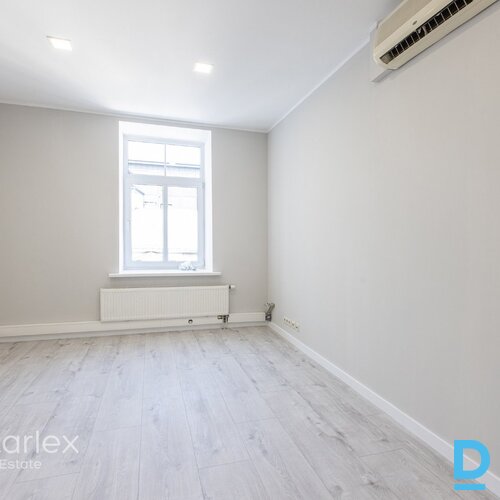 Medicīnas iestādei piemērotas telpas ar 1264 kodu Rīgas centrā pie Jaunā Rīgas teātra