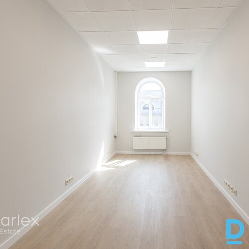 Medicīnas iestādei piemērotas telpas ar 1264 kodu Rīgas centrā pie Jaunā Rīgas teātra