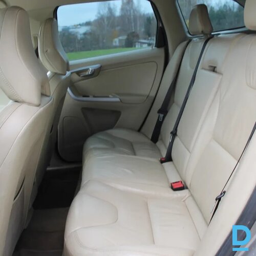 Pārdod Volvo XC60 D5 2.4D, 2011 Pārdod Volvo XC60 D5 2.4D, 2011