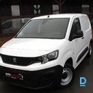 Продается Peugeot Partner 1.5d, 2020 год выпуска.