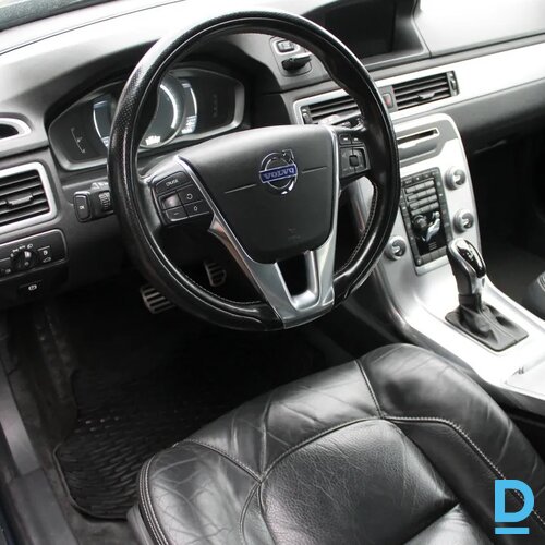 Pārdod Volvo XC70 Facelift, 2.4D, 4x4, 2015