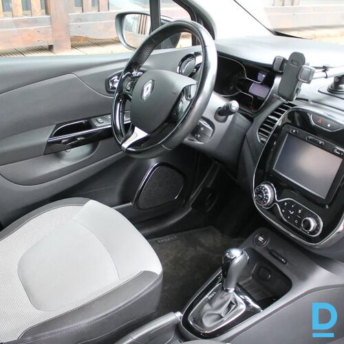 Pārdod Renault Captur 1.2i, 2015