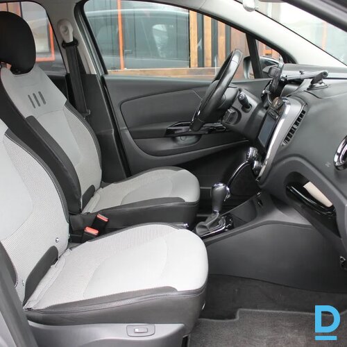 Pārdod Renault Captur 1.2i, 2015