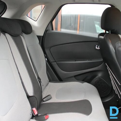 Pārdod Renault Captur 1.2i, 2015