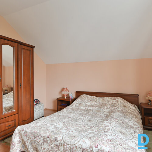 Pārdod māju Riekstu iela 16 Pārdod māju Riekstu iela 16