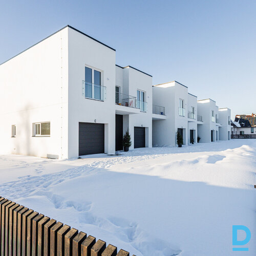 Pārdod māju Ritausmas iela 1