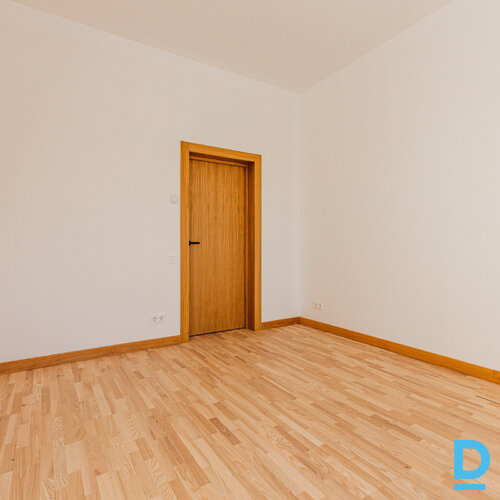 Pārdod māju Ritausmas iela 1