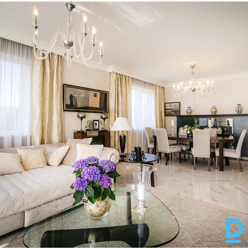 Pārdod māju Mārupes novads Mārupe Pētera 11