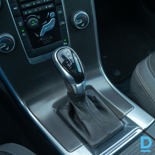 Volvo XC60 Summum 2013. gada 2.0 dīzelis Volvo XC60 Summum 2013. gada 2.0 dīzelis