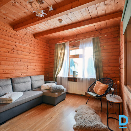 Pārdod māju Meža iela 14