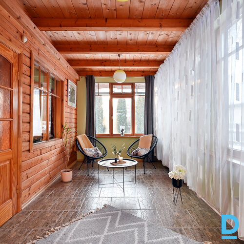 Pārdod māju Meža iela 14