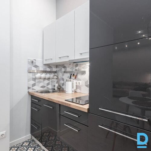 Izīrē dzīvokli Rīga