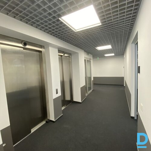 Izīrē biroju Brīvības iela 171