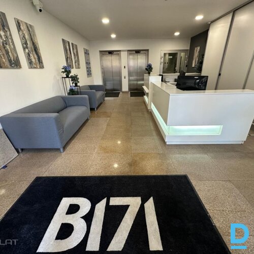 Izīrē biroju Brīvības iela 171