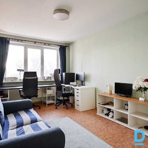 Pārdod dzīvokli Dzelzavas iela 25