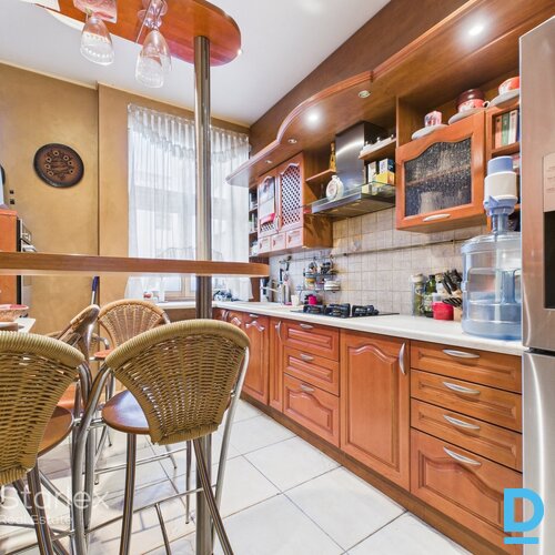 Plašs dzīvoklis Rīgas centrā ar iespēju sadalīt divos īpašumos Plašs dzīvoklis Rīgas centrā ar iespēju sadalīt divos īpašumos