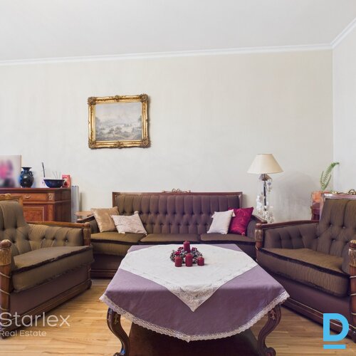 Plašs dzīvoklis Rīgas centrā ar iespēju sadalīt divos īpašumos Plašs dzīvoklis Rīgas centrā ar iespēju sadalīt divos īpašumos