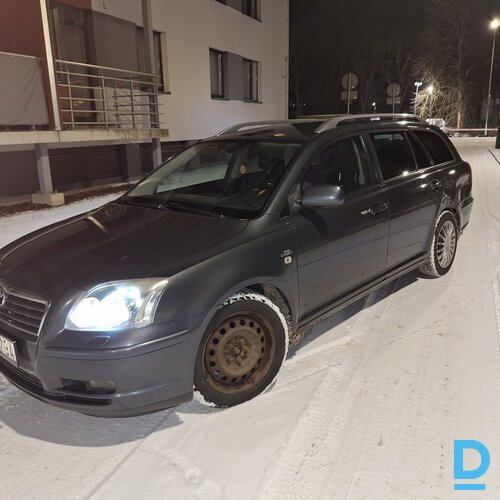 Pārdod Toyota Avensis, 2006