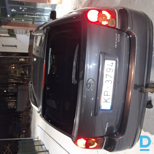 Pārdod Toyota Avensis, 2006