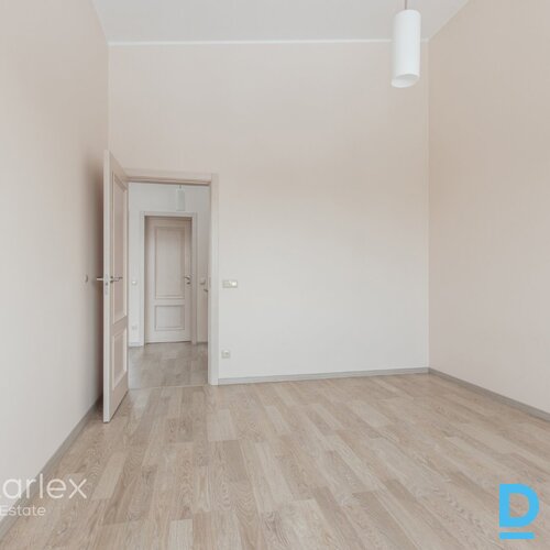 Plašas un funkcionālas mājas ar balkonu, terasi un nojumi mašīnai. Vai meklējat plašas un funkcionālas mājas, kas atbilstu jūsu vajadzībām? Tad “C” un “C+” tipa mājas ir tieši jums! Šīs mājas ir izbūvētas no kvalitatīviem materiāliem un aprīkotas ar visu nepieciešamo komfortablai dzīvei