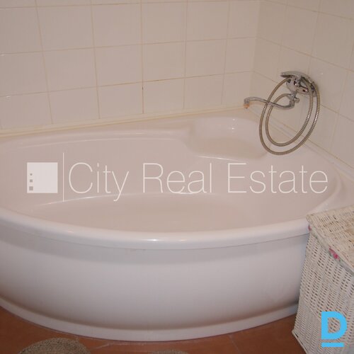 Izīrē dzīvokli Rīgā