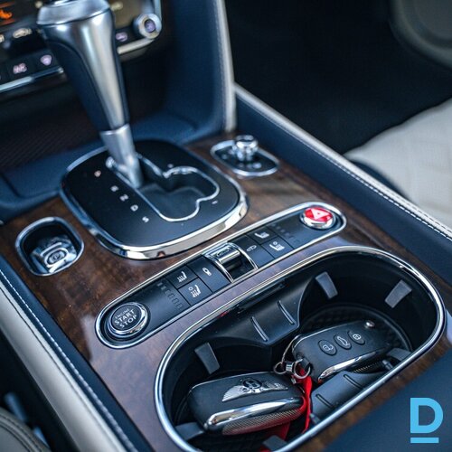 Pārdod Bentley Continental GTC 4.0i V8, 2017