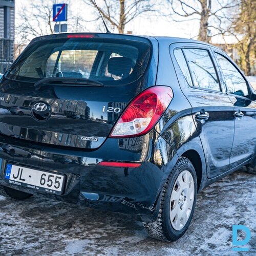 Pārdod Hyundai i20, 1.4d, 2013
