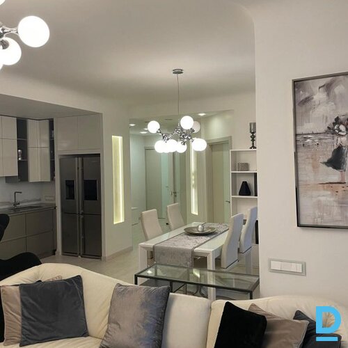 Izīrē dzīvokli Lenču iela 2