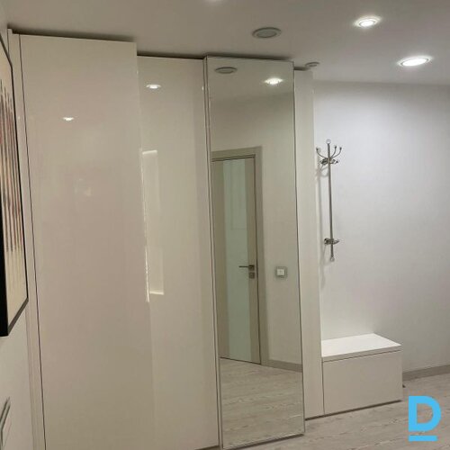 Izīrē dzīvokli Lenču iela 2