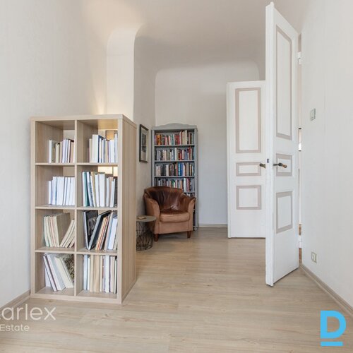 Dzīvoklis ar balkonu!