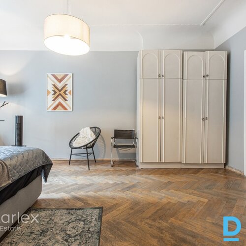 Dzīvoklis ar balkonu!