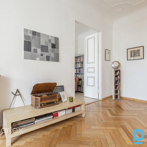 Dzīvoklis ar balkonu!