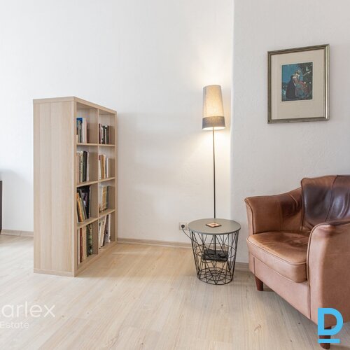 Dzīvoklis ar balkonu!