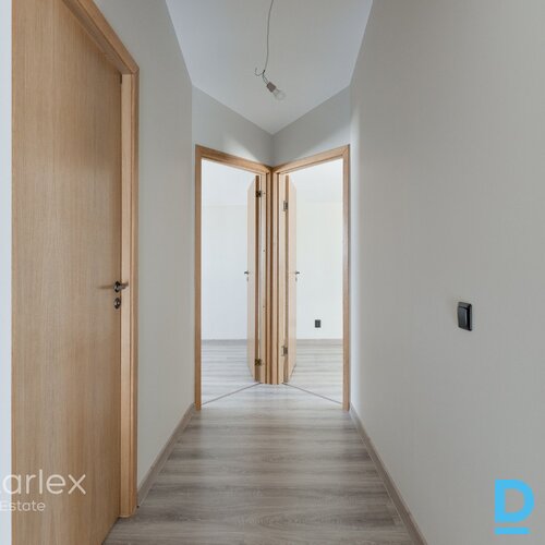 Iespējams iegādāties jaunu, elegantu dvīņu māju Krogsilā, ar pilnu iekšējo apdari un ļoti ekonomisku apkuri