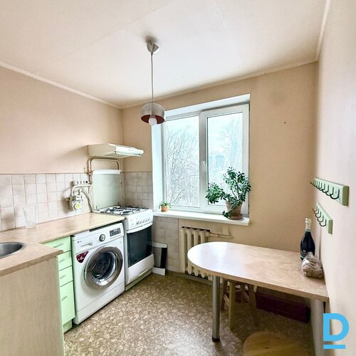 Pārdod dzīvokli Rīga Āgenskalns Alīses 8