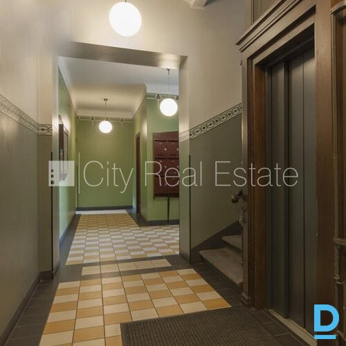 Pārdod dzīvokli Rīgā