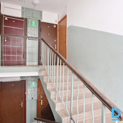 Pārdod dzīvokli Silciema iela 13 k-1